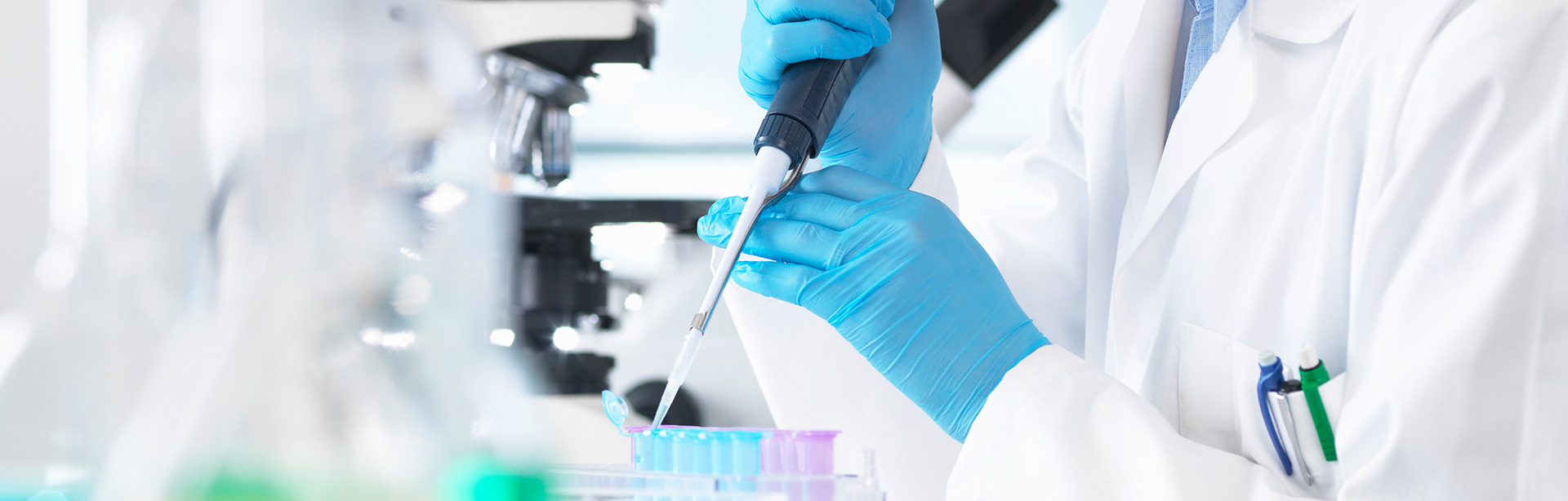 What pipetting angle should you hold the micropipette? Scilogex